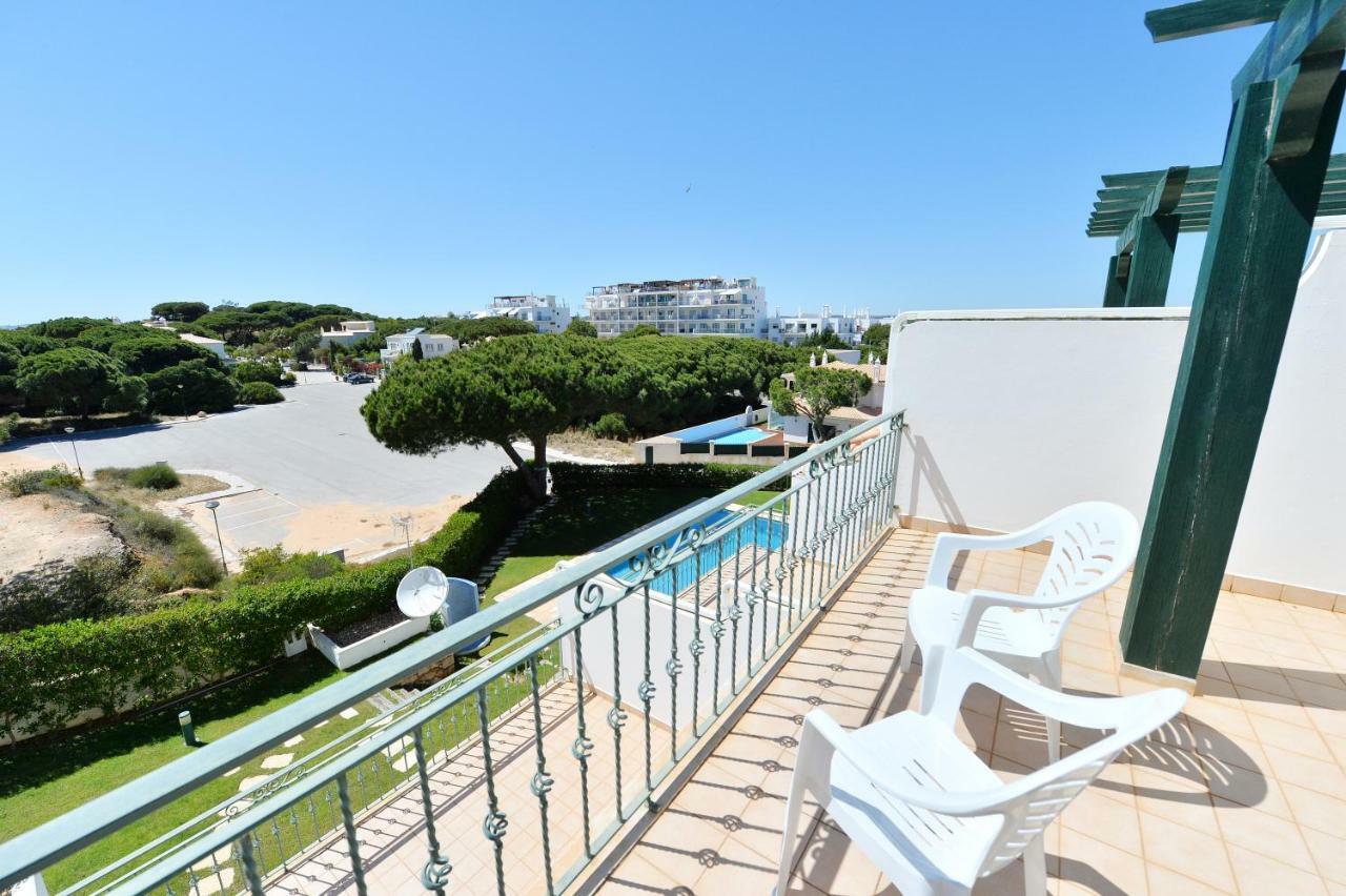 Townhouse Next To Falesia Beach Albufeira Exterior photo