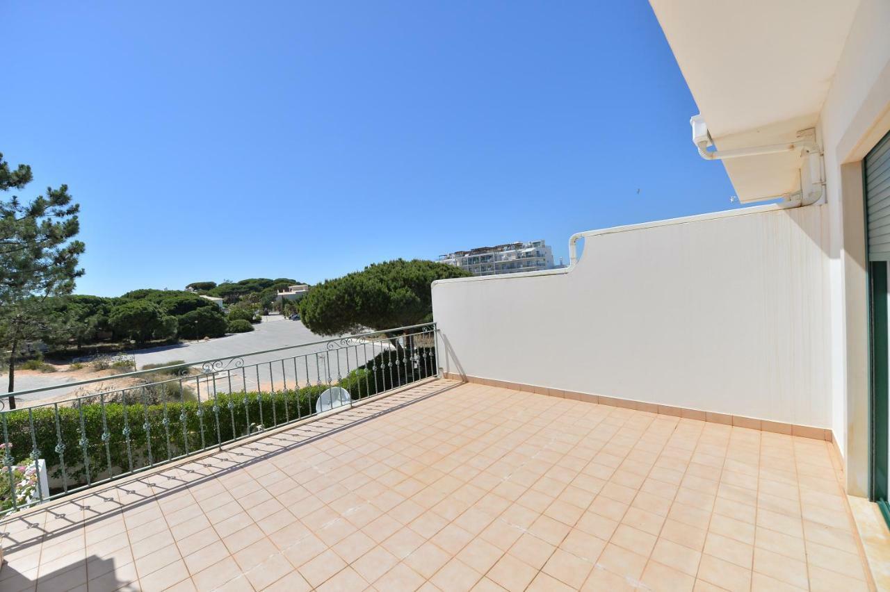 Townhouse Next To Falesia Beach Albufeira Exterior photo
